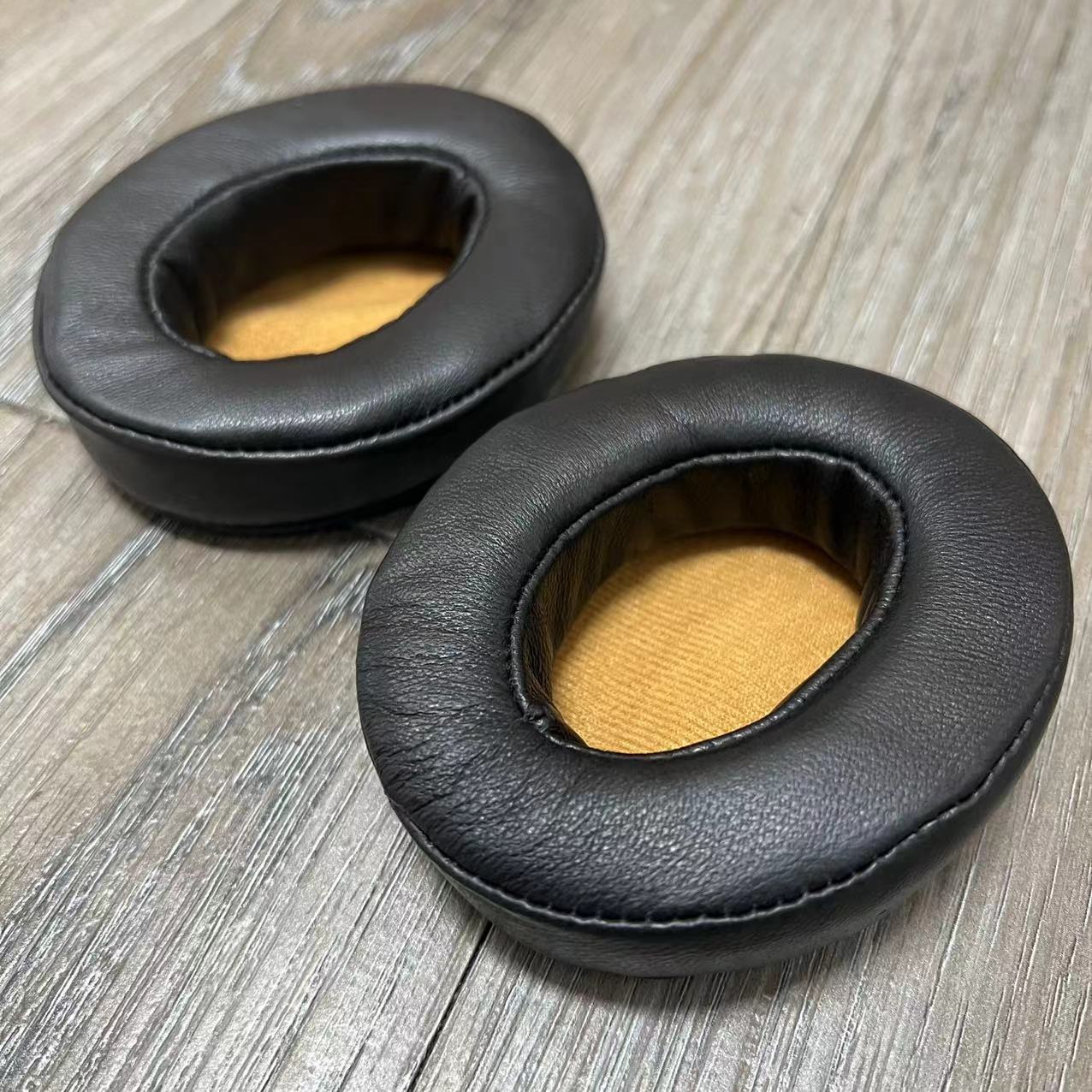 Almohadillas de piel de oveja  - Sennheiser Headphone Momentum 4 reseña y precio
